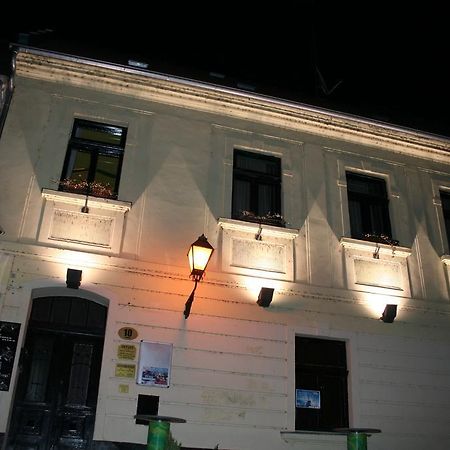 Hostel Tufna Osijek Bagian luar foto
