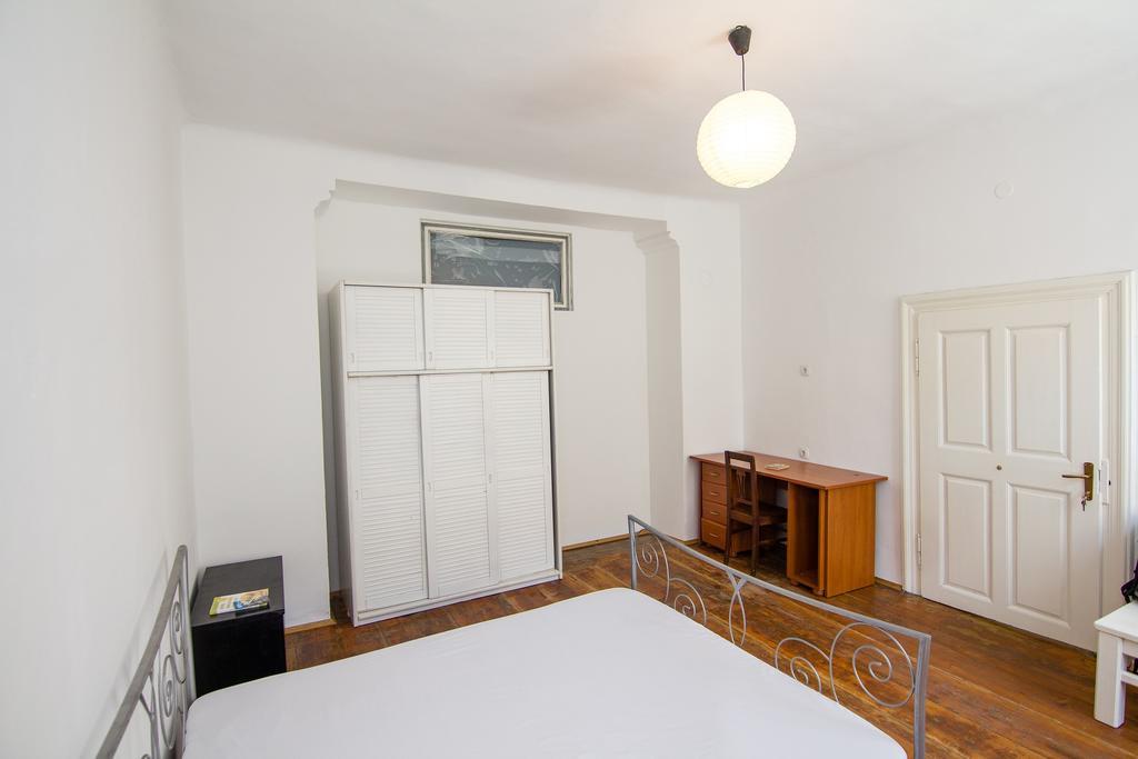 Hostel Tufna Osijek Bagian luar foto